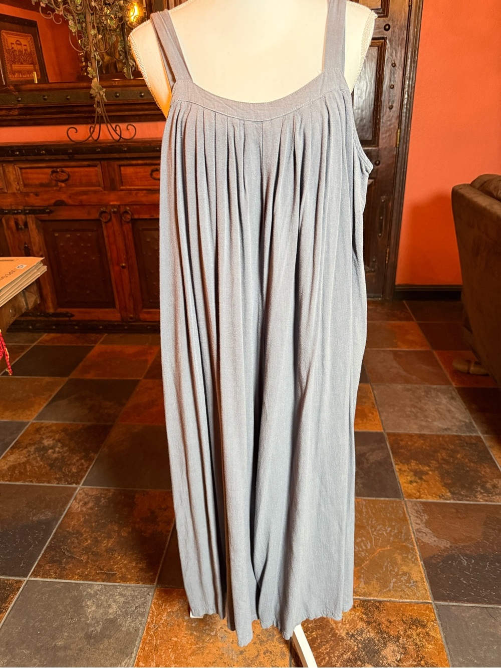 Light Gray Wide-Leg Jumpsuit with Spaghetti Straps - Picture 4 of 8